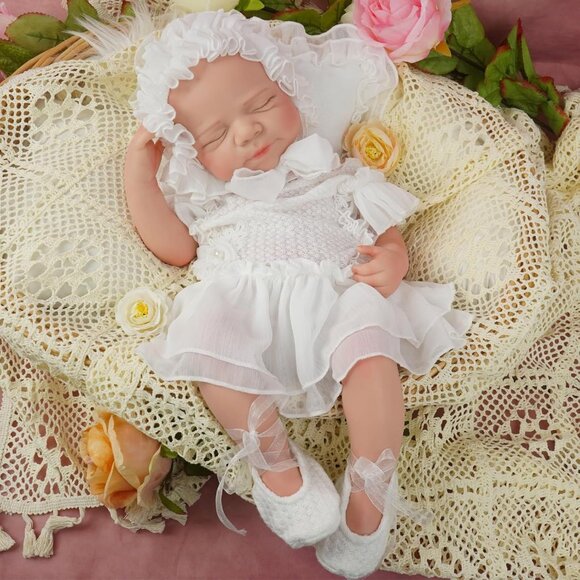 20 Inch Lifelike Full SiliconevBody Newborn Girl Reborn Baby Dolls Sleeping Doll - Picture 1 of 6